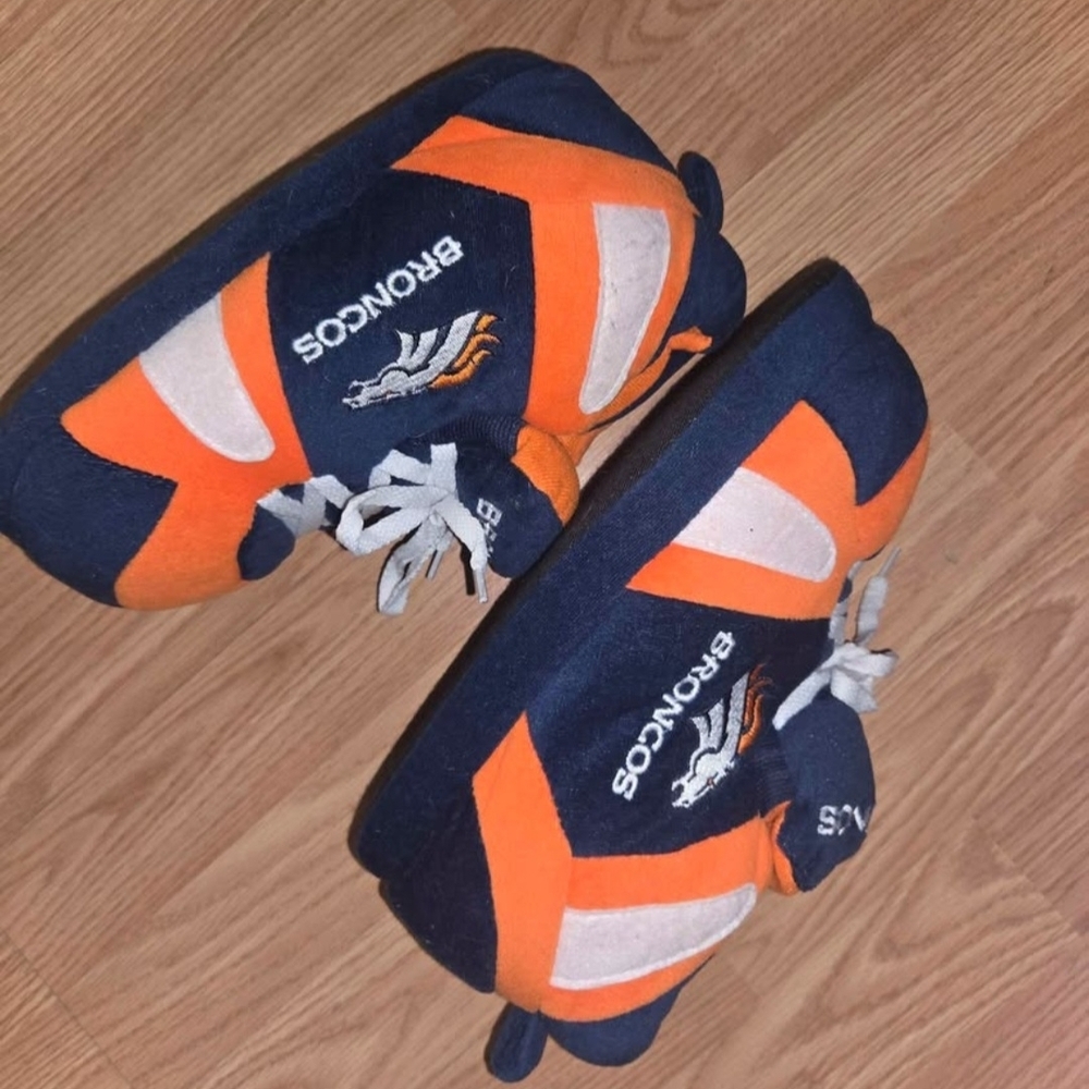 Forever Collectibles NFL Denver Broncos Original Comfy Feet Sneaker Slippers